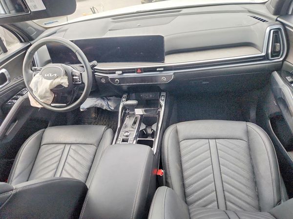 2025 KIA SORENTO
