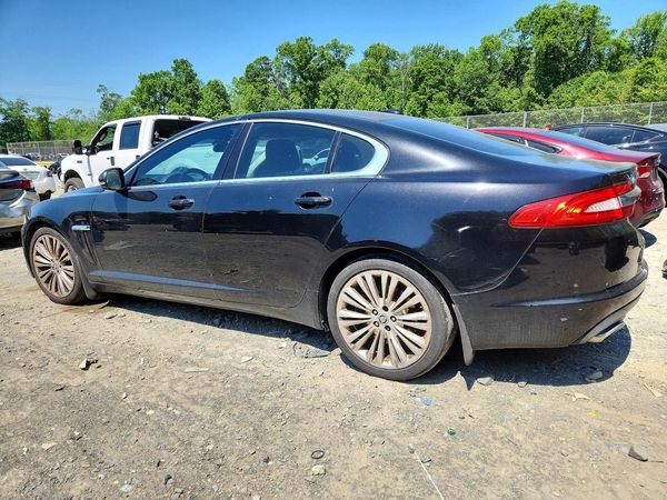 2012 JAGUAR XF Portfolio
