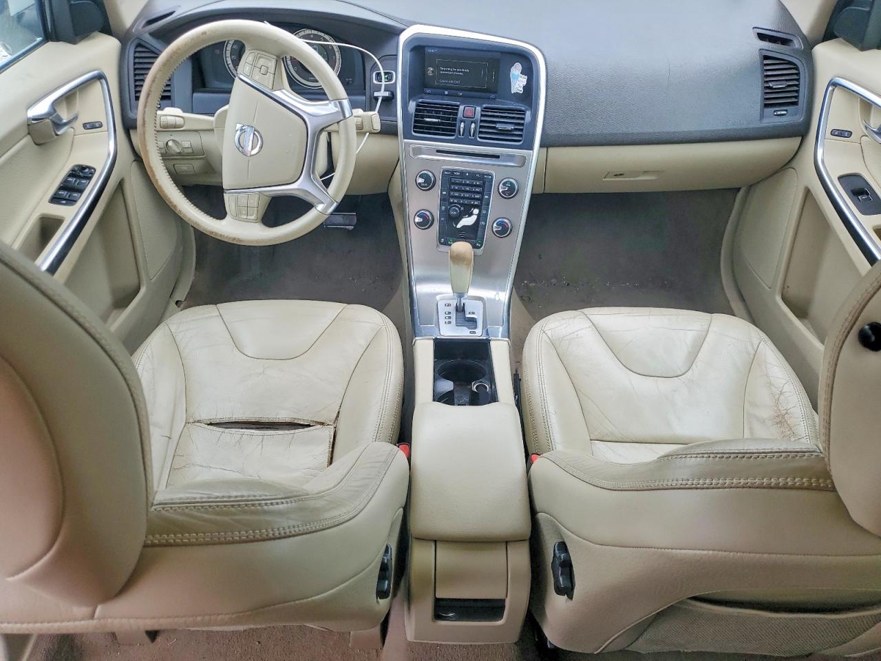 2012 VOLVO XC60