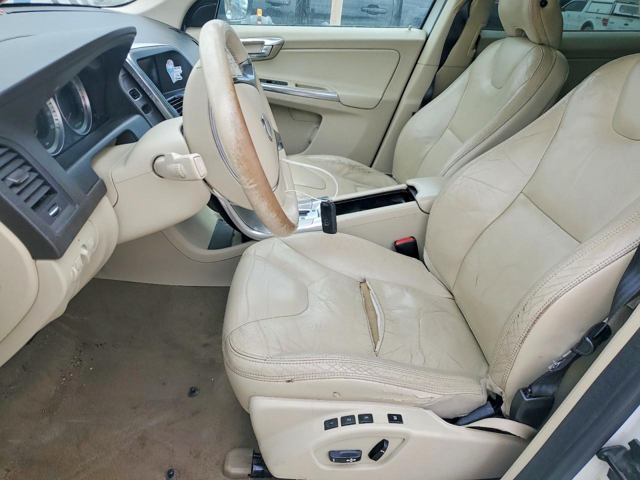 2012 VOLVO XC60