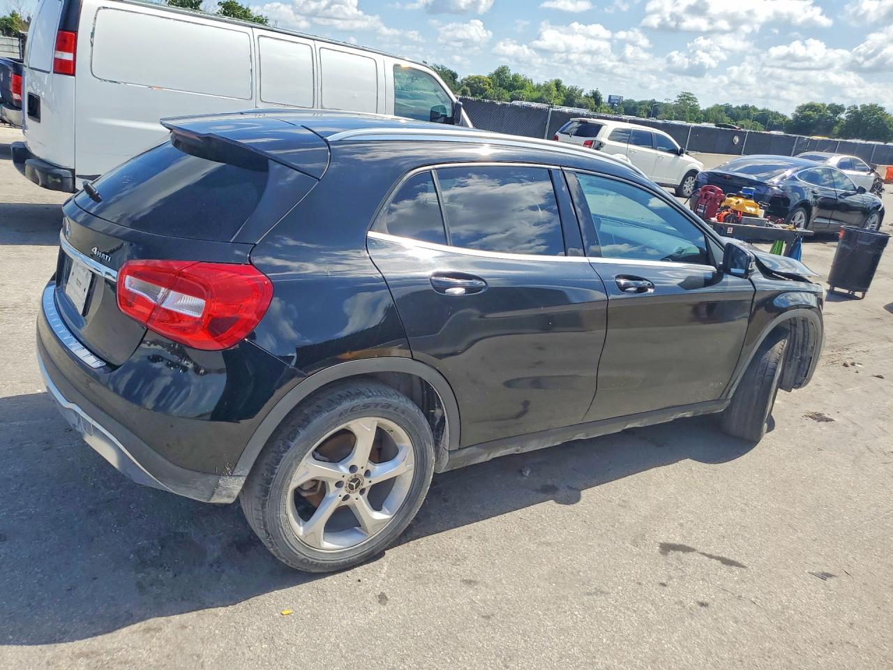 2018 MERCEDES-BENZ GLA GLA250-4M