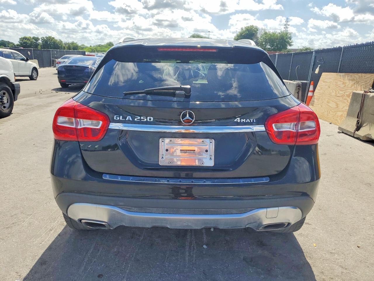 2018 MERCEDES-BENZ GLA GLA250-4M