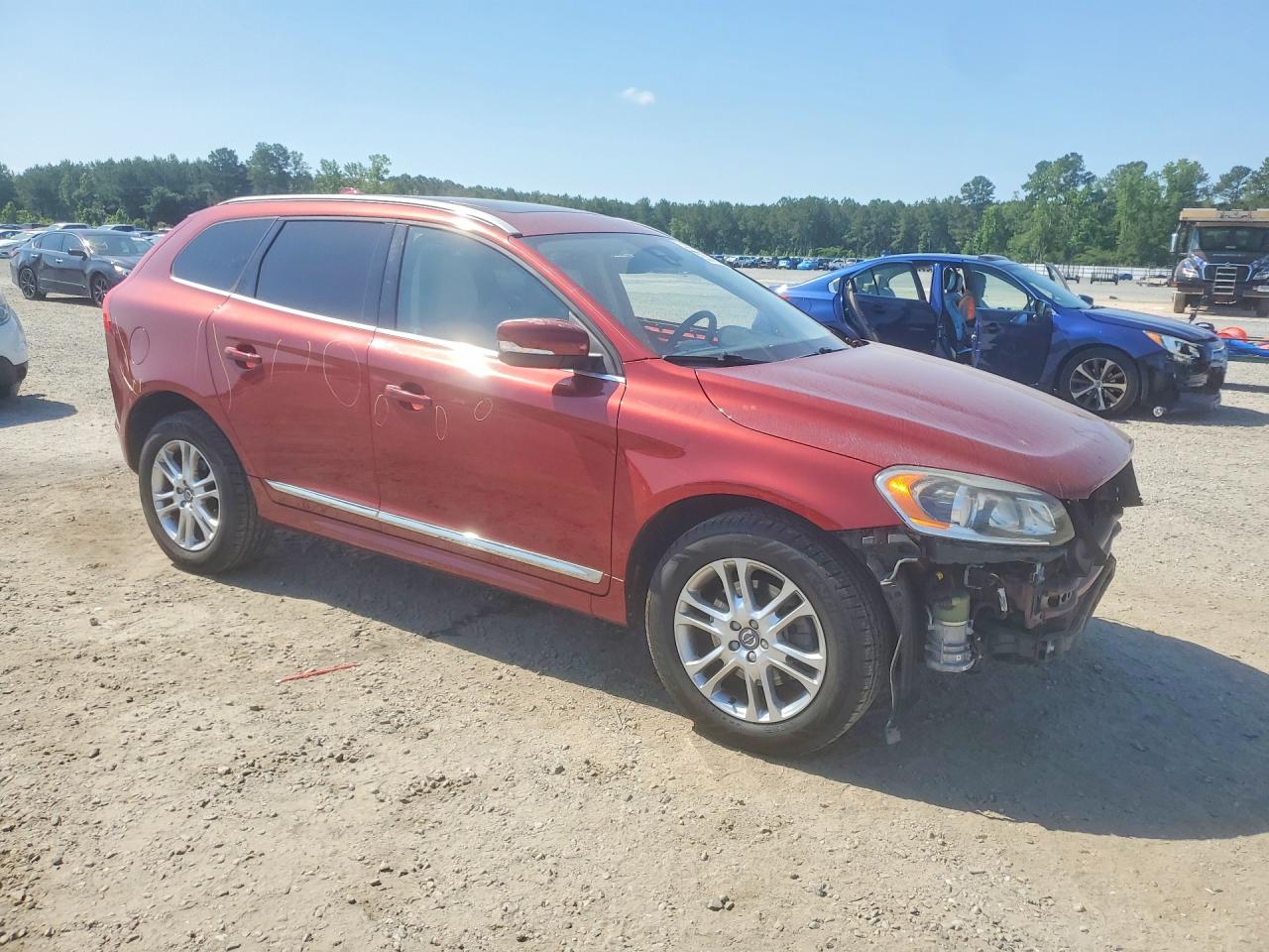 2015 VOLVO XC60 Premier (non R design)