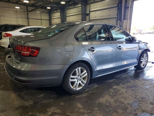 2018 VOLKSWAGEN JETTA