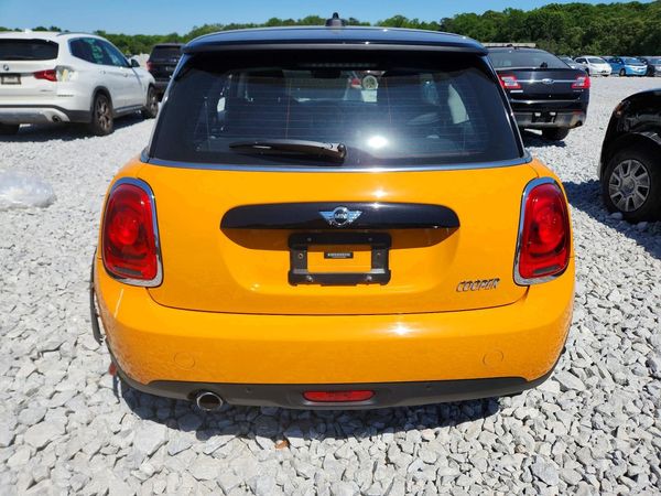 2017 MINI COOPER