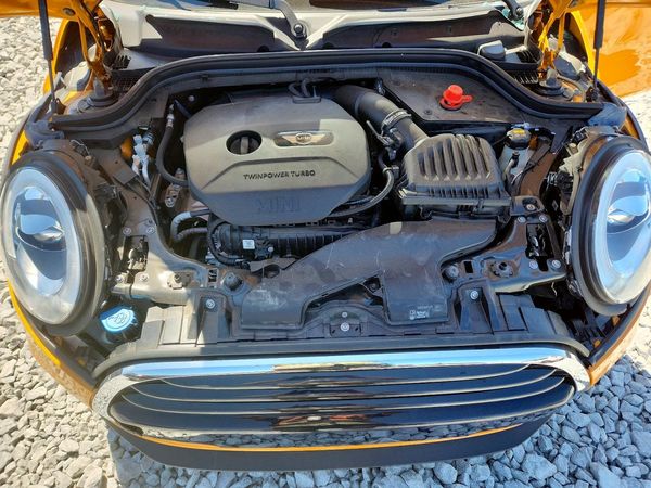 2017 MINI COOPER