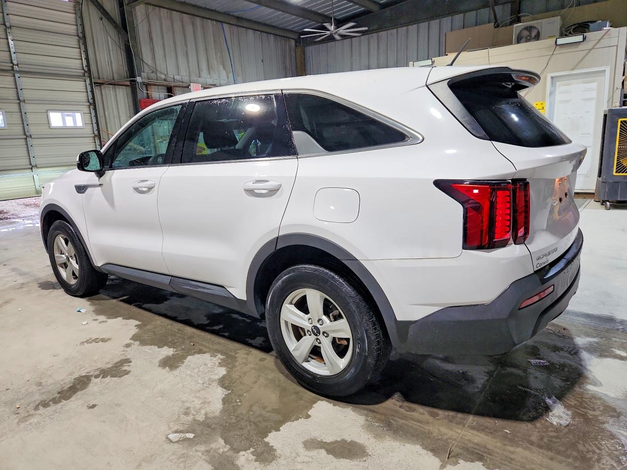 2023 KIA SORENTO LX