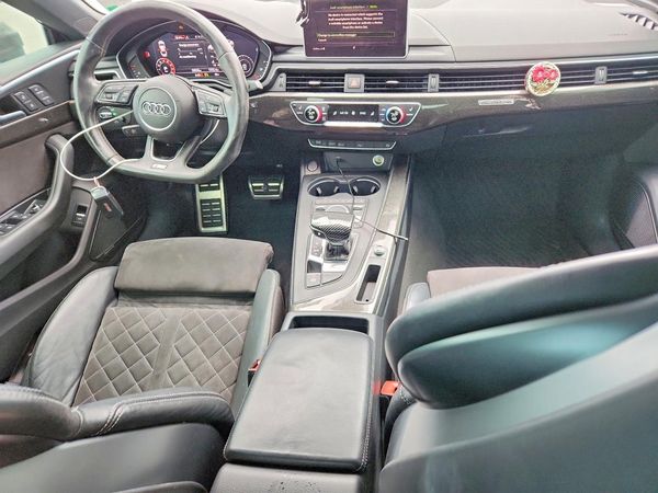 2018 AUDI S5