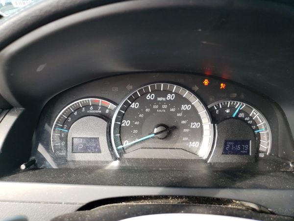 2014 TOYOTA CAMRY