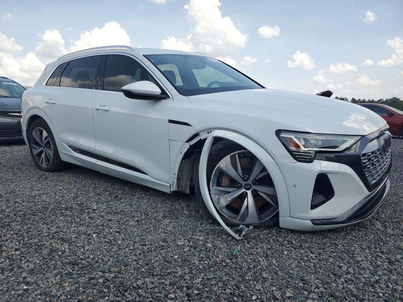 2024 AUDI Q8 E-TRON quattro Premium Plus