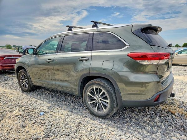 2017 TOYOTA HIGHLANDER SE/XLE