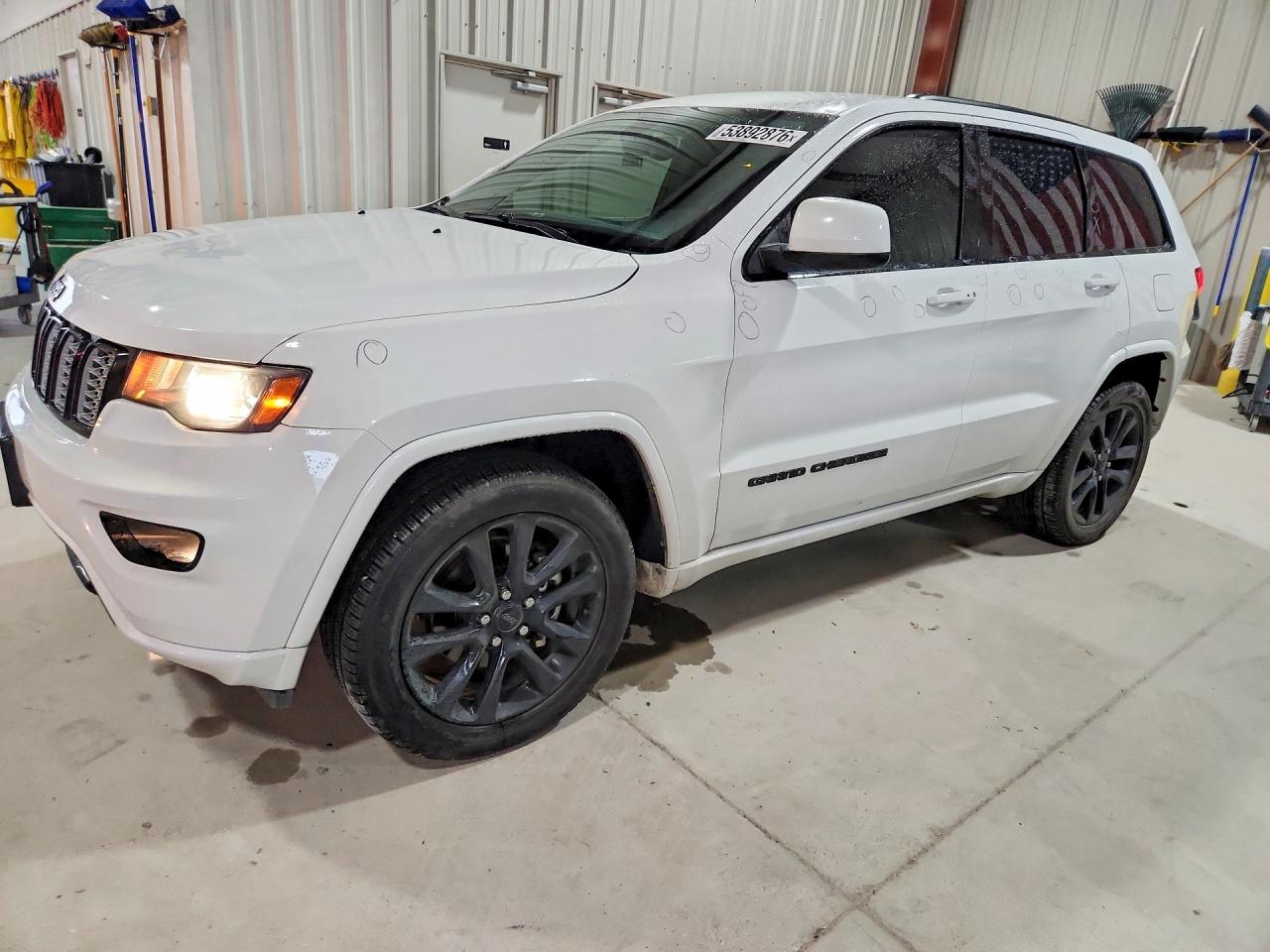 2018 JEEP GRAND CHEROKEE LAREDO 4X2