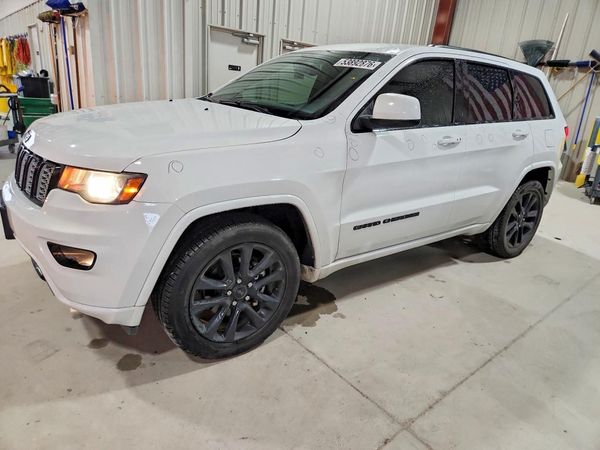 2018 JEEP GRAND CHEROKEE LAREDO 4X2