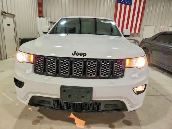 2018 JEEP GRAND CHEROKEE LAREDO 4X2