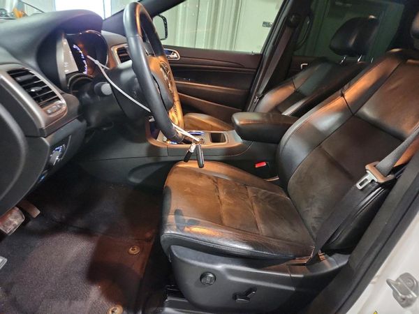 2018 JEEP GRAND CHEROKEE LAREDO 4X2