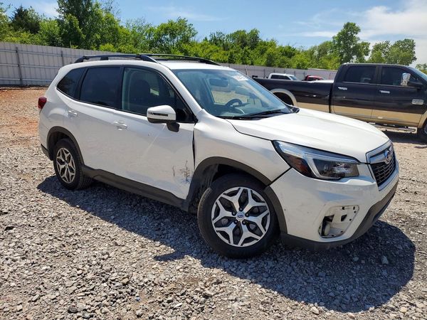 2021 SUBARU FORESTER