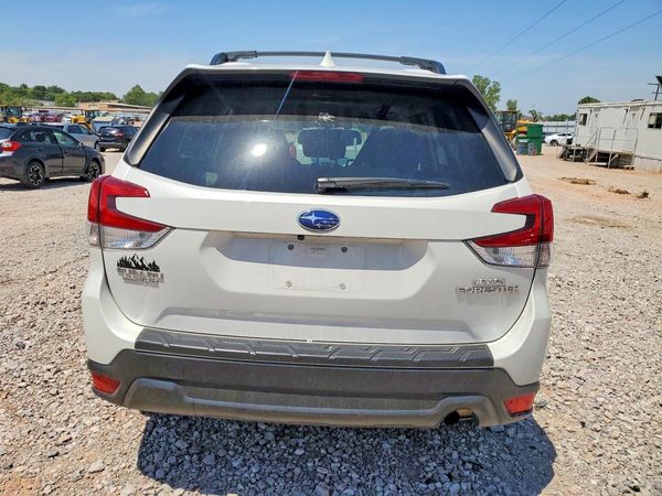 2021 SUBARU FORESTER