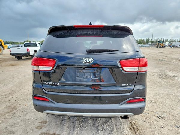 2016 KIA SORENTO EX