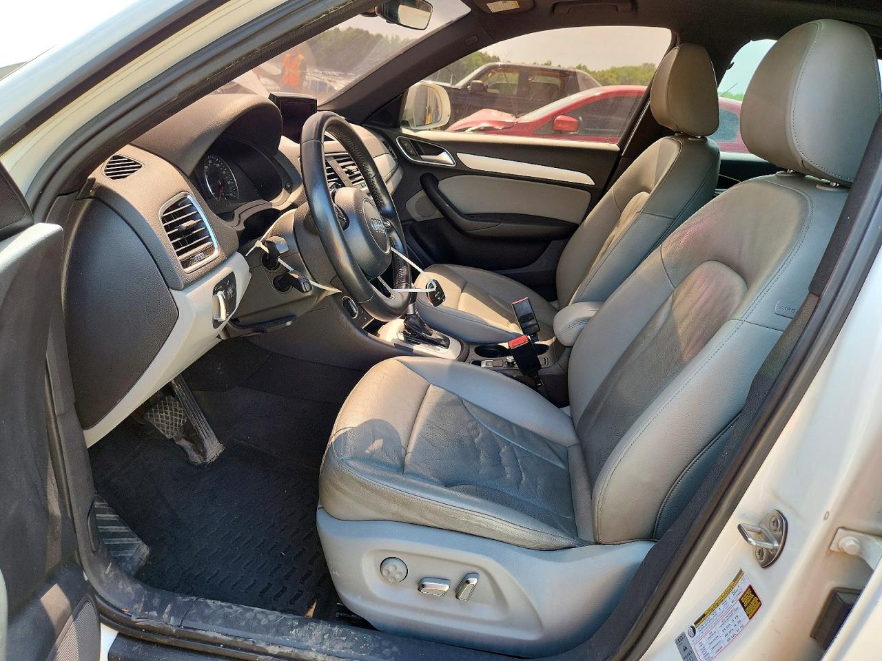 2017 AUDI Q3 Premium