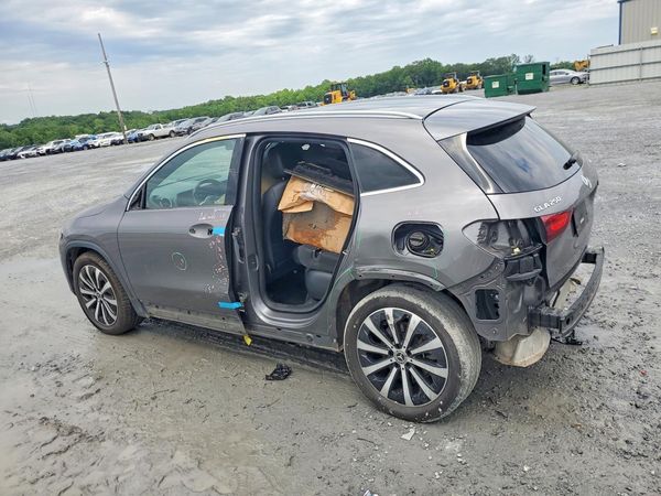 2023 MERCEDES-BENZ GLA
