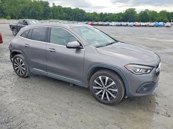 2023 MERCEDES-BENZ GLA