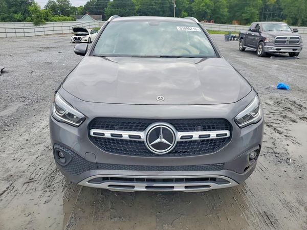 2023 MERCEDES-BENZ GLA