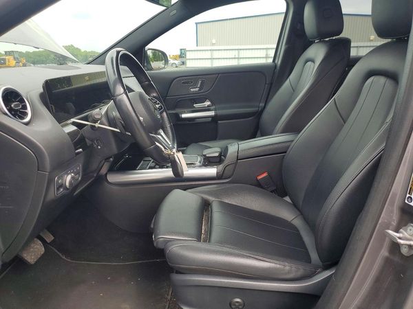 2023 MERCEDES-BENZ GLA