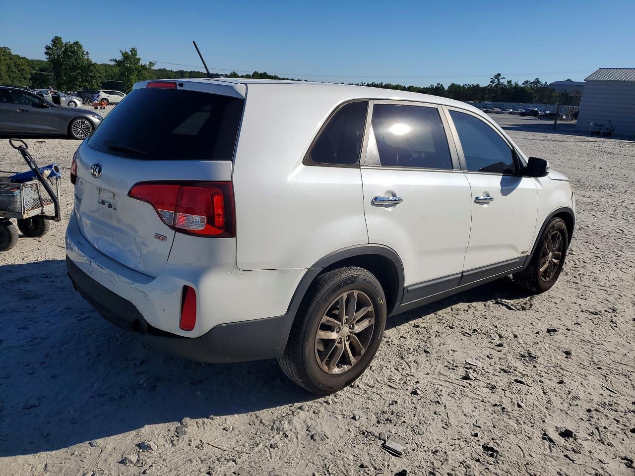 2015 KIA SORENTO GL