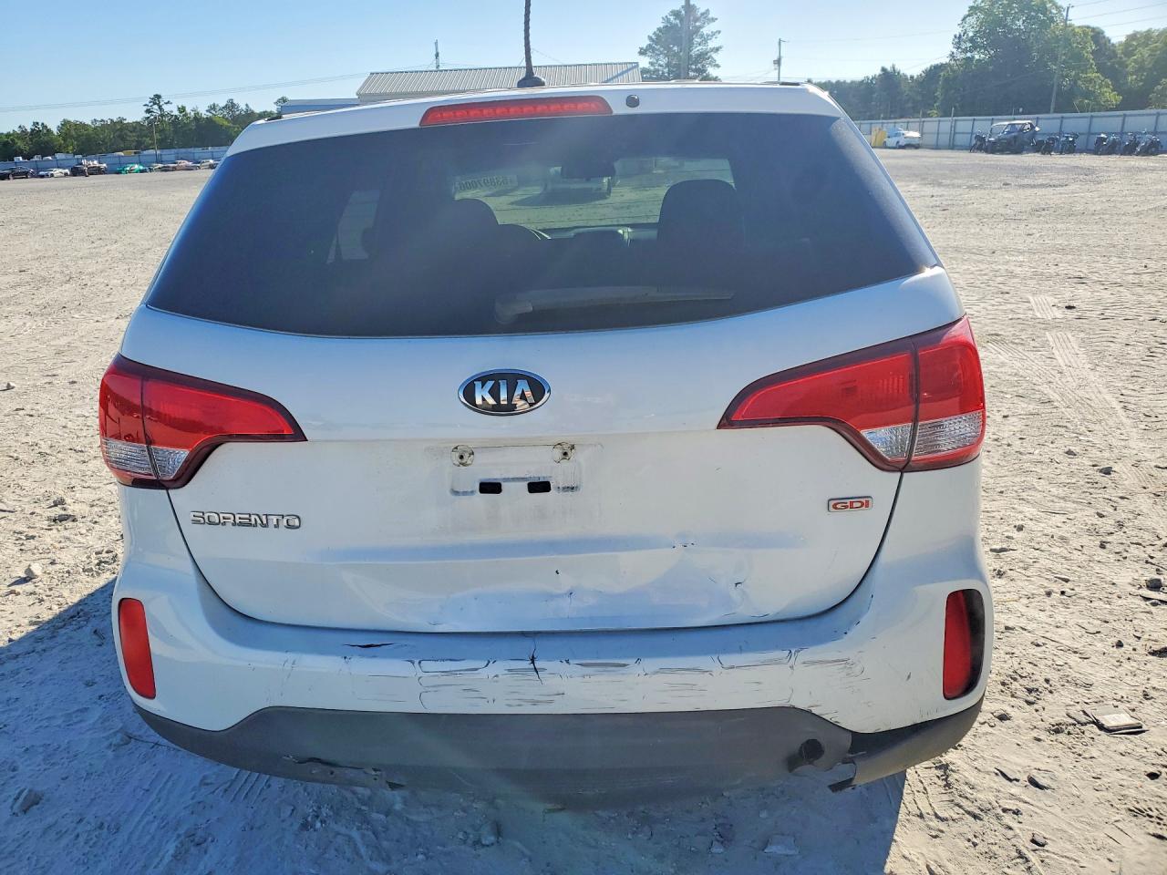 2015 KIA SORENTO GL