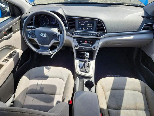 2017 HYUNDAI ELANTRA