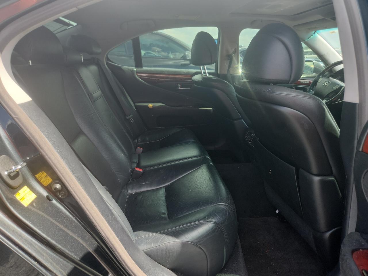 2011 LEXUS LS 460