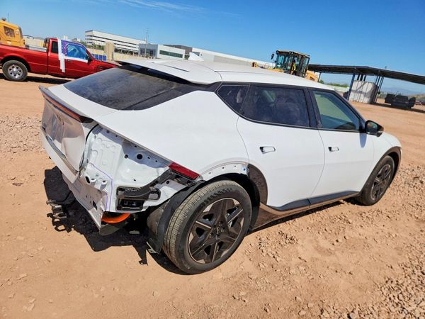 2025 KIA EV6