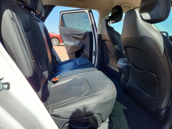 2025 KIA EV6