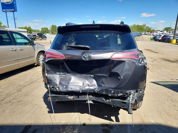 2018 TOYOTA RAV4 LE