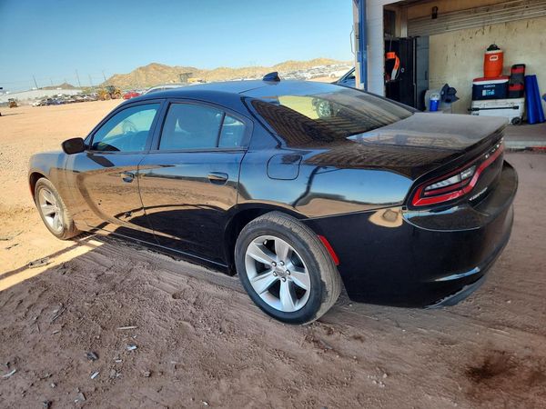 2017 DODGE CHARGER SXT
