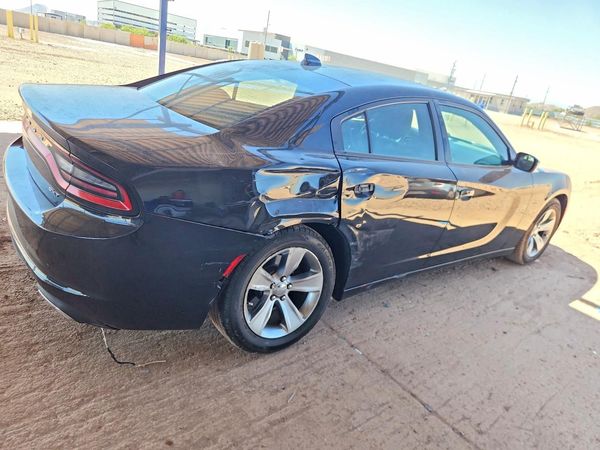 2017 DODGE CHARGER SXT
