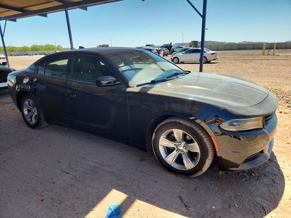 2017 DODGE CHARGER SXT