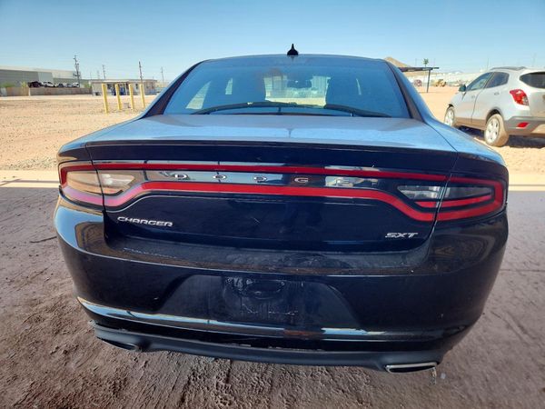 2017 DODGE CHARGER SXT
