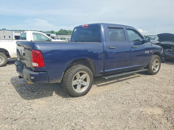 2016 RAM 1500 ST