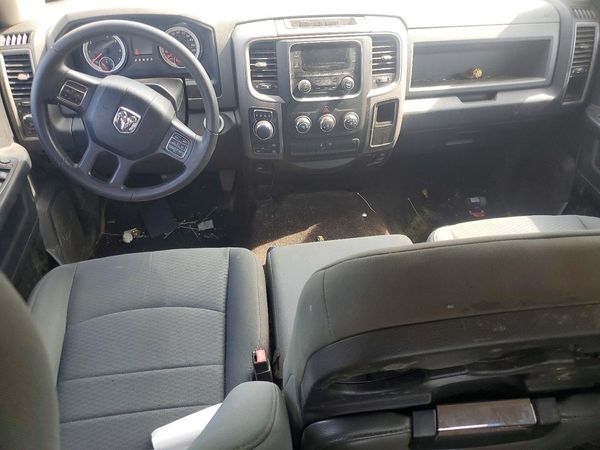 2016 RAM 1500 ST