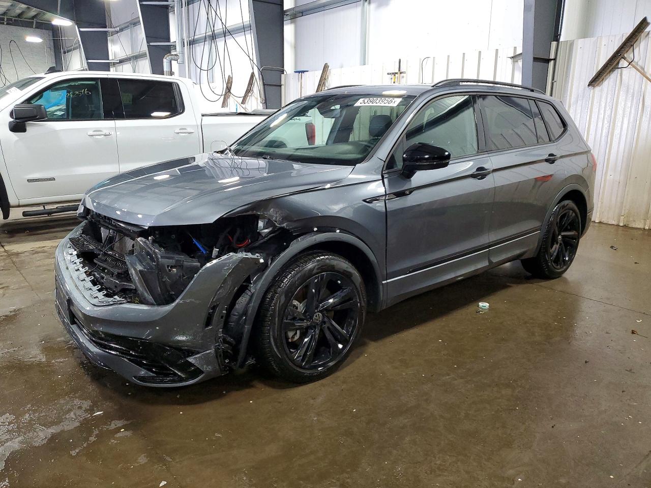 2024 VOLKSWAGEN TIGUAN 4Motion SE R-Line Black