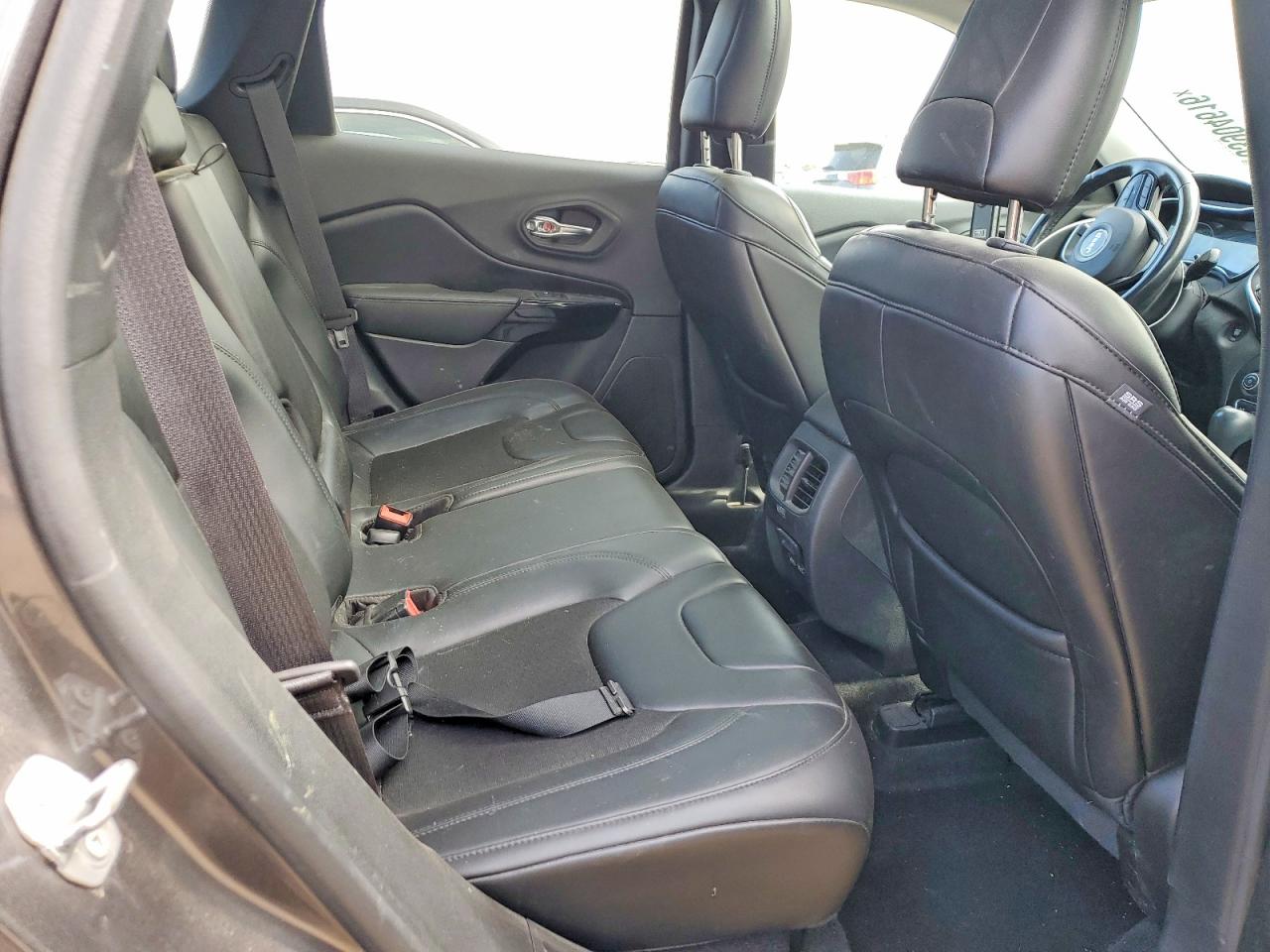 2019 JEEP CHEEROKE Latitude Plus