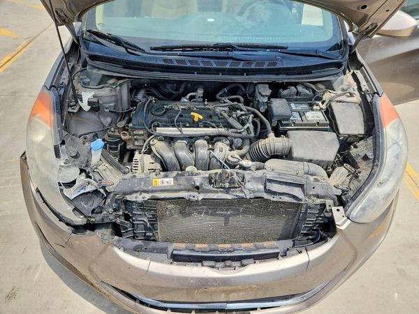 2013 HYUNDAI ELANTRA
