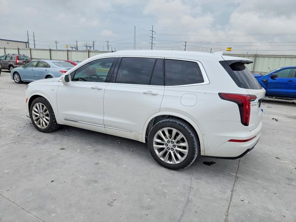 2020 CADILLAC XT6