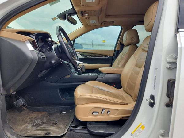 2020 CADILLAC XT6