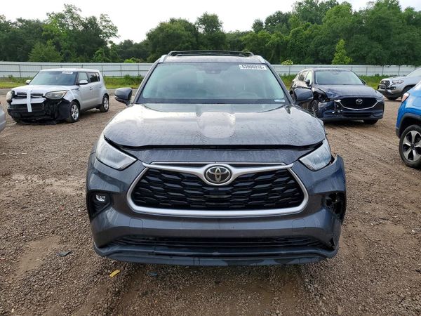 2020 TOYOTA HIGHLANDER