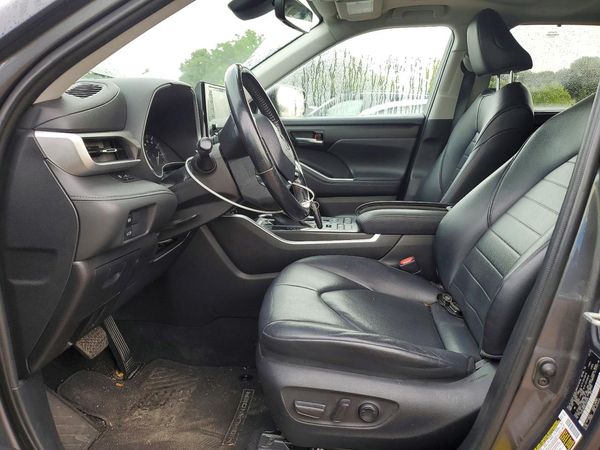 2020 TOYOTA HIGHLANDER