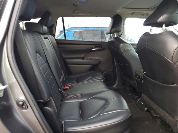 2020 TOYOTA HIGHLANDER