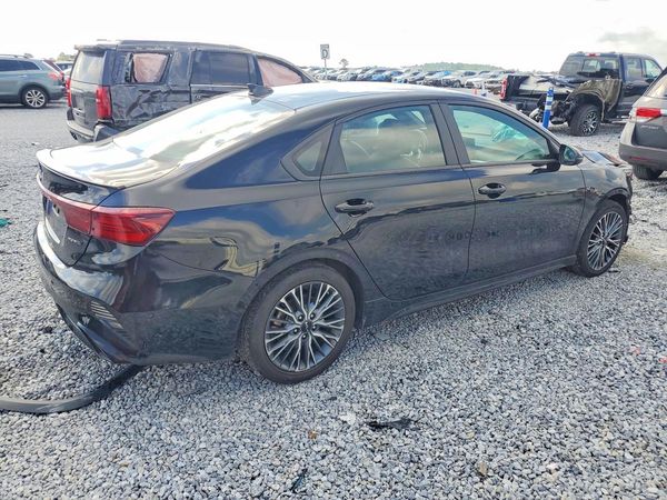 2022 KIA FORTE
