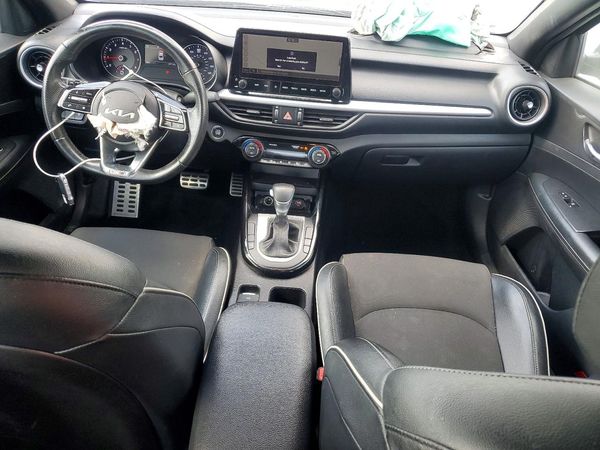 2022 KIA FORTE